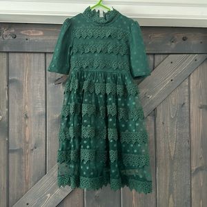 ❤️SOLD ❤️Dainty Jewell Dress💚
